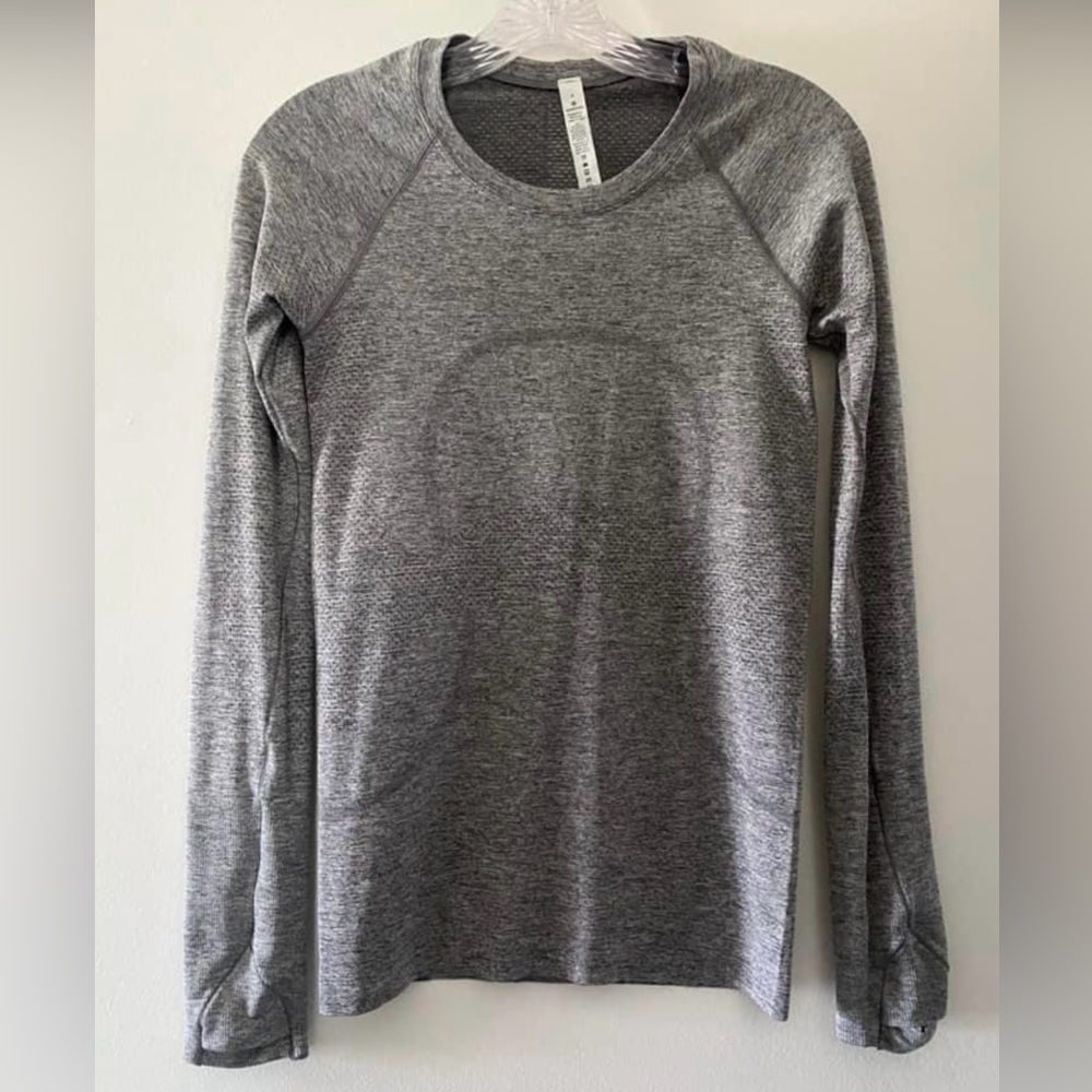 EUC LuLulemon Swift Long Sleeve Gray size 4